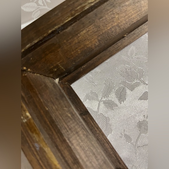 Antique Victorian Deep Walnut with gold trim Picture Frame - Picture 14 of 15